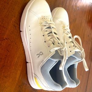 On Cloud “The Roger”